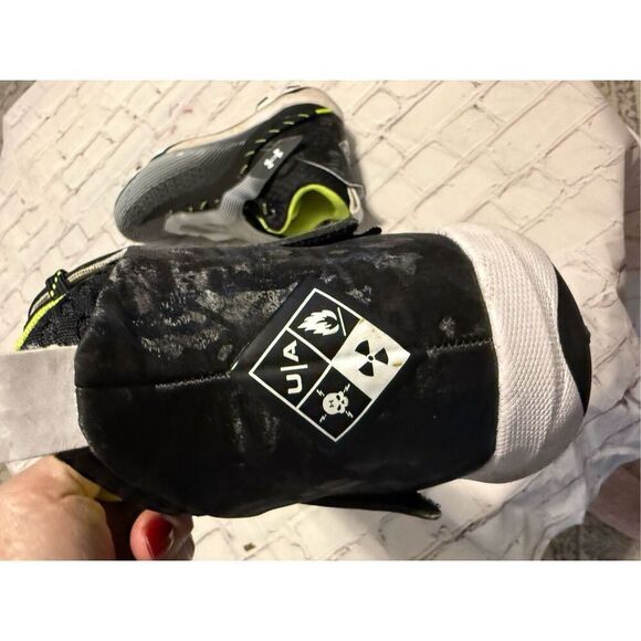 Under Armour Men's Size 13 Highlight Hammer MC Football Cleats Black Neon Yellow - Picture 13 of 14